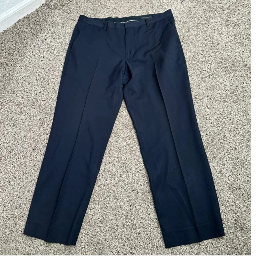 Banana Republic tailored fit classic navy blue Italian wool Dress Pants Sz 34/32
